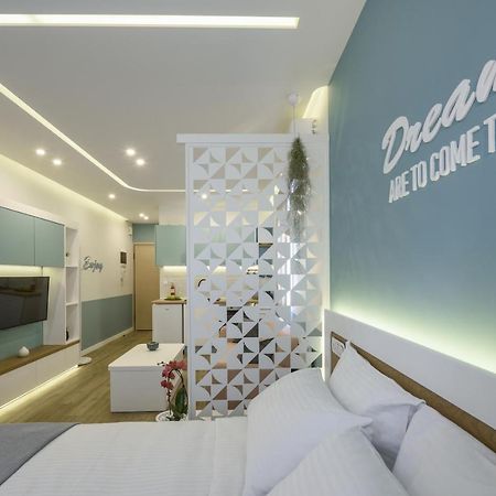Τhe Half Root Suite In The Heart Of City Center Selanik Dış mekan fotoğraf
