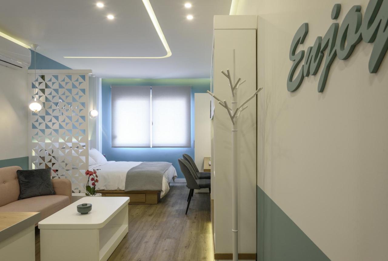 Τhe Half Root Suite In The Heart Of City Center Selanik Dış mekan fotoğraf