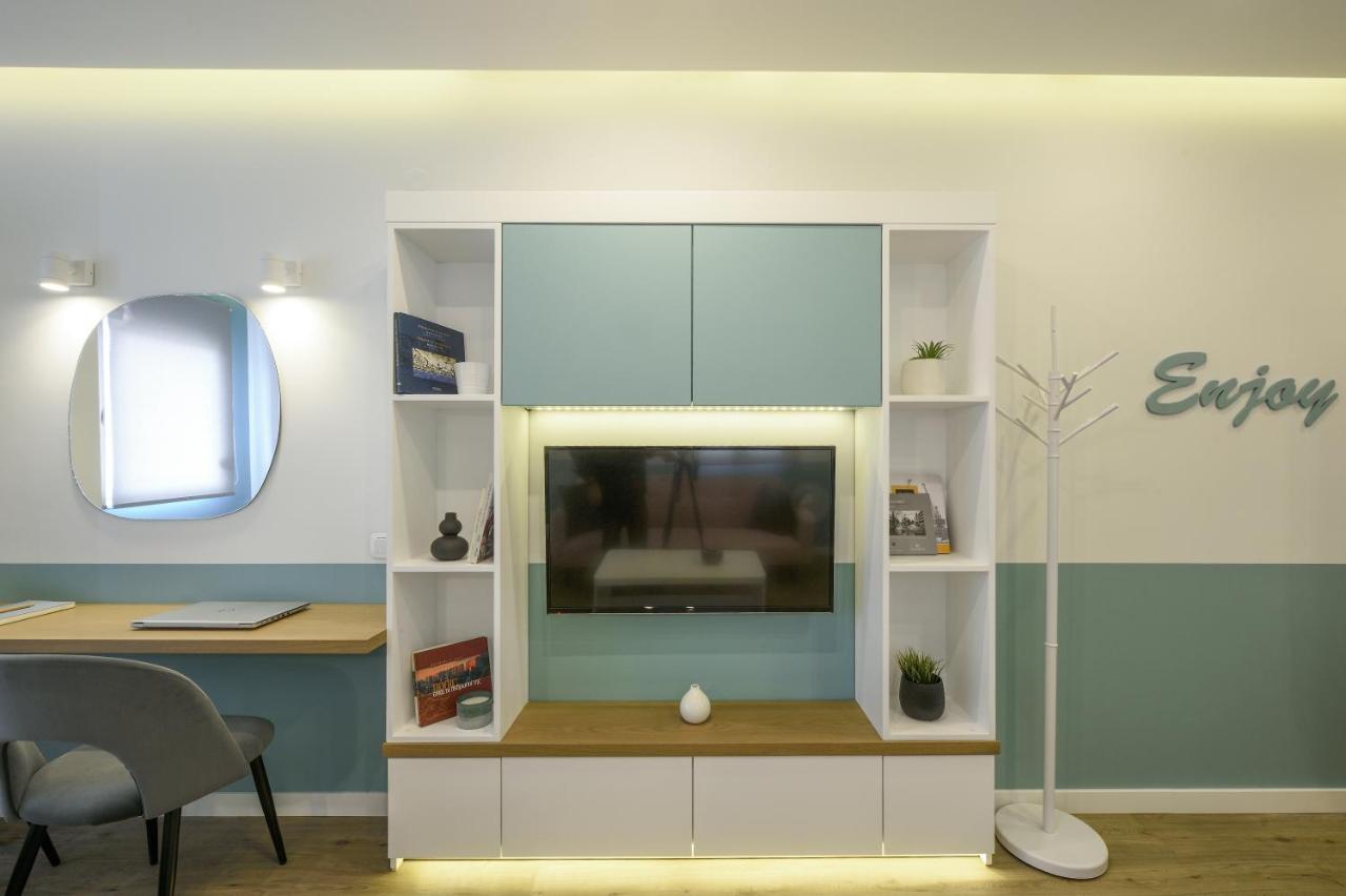 Τhe Half Root Suite In The Heart Of City Center Selanik Dış mekan fotoğraf