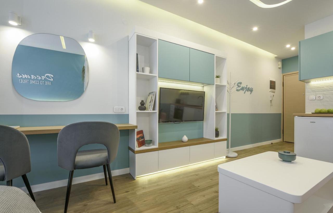 Τhe Half Root Suite In The Heart Of City Center Selanik Dış mekan fotoğraf