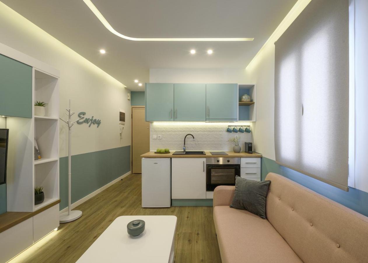 Τhe Half Root Suite In The Heart Of City Center Selanik Dış mekan fotoğraf