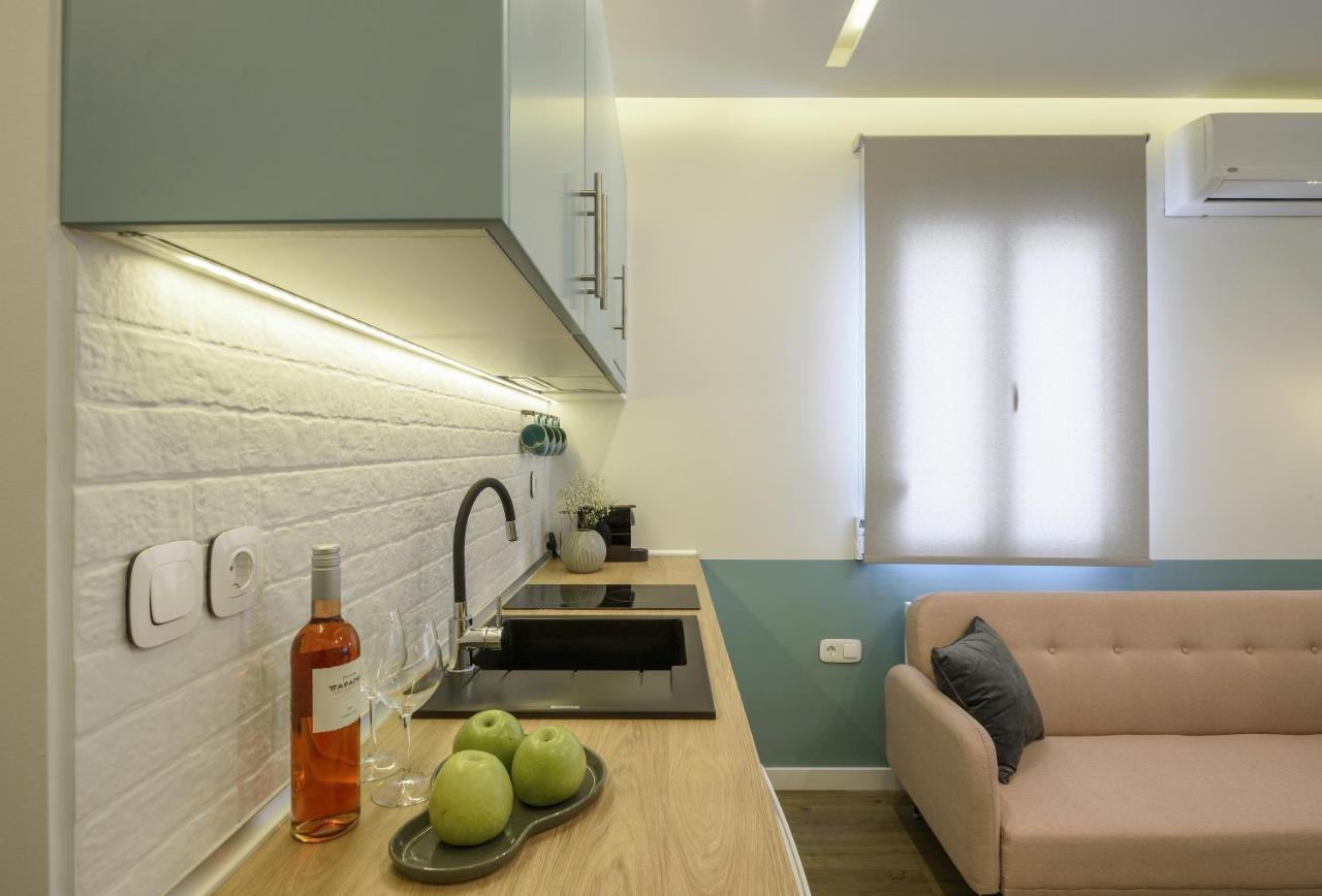 Τhe Half Root Suite In The Heart Of City Center Selanik Dış mekan fotoğraf