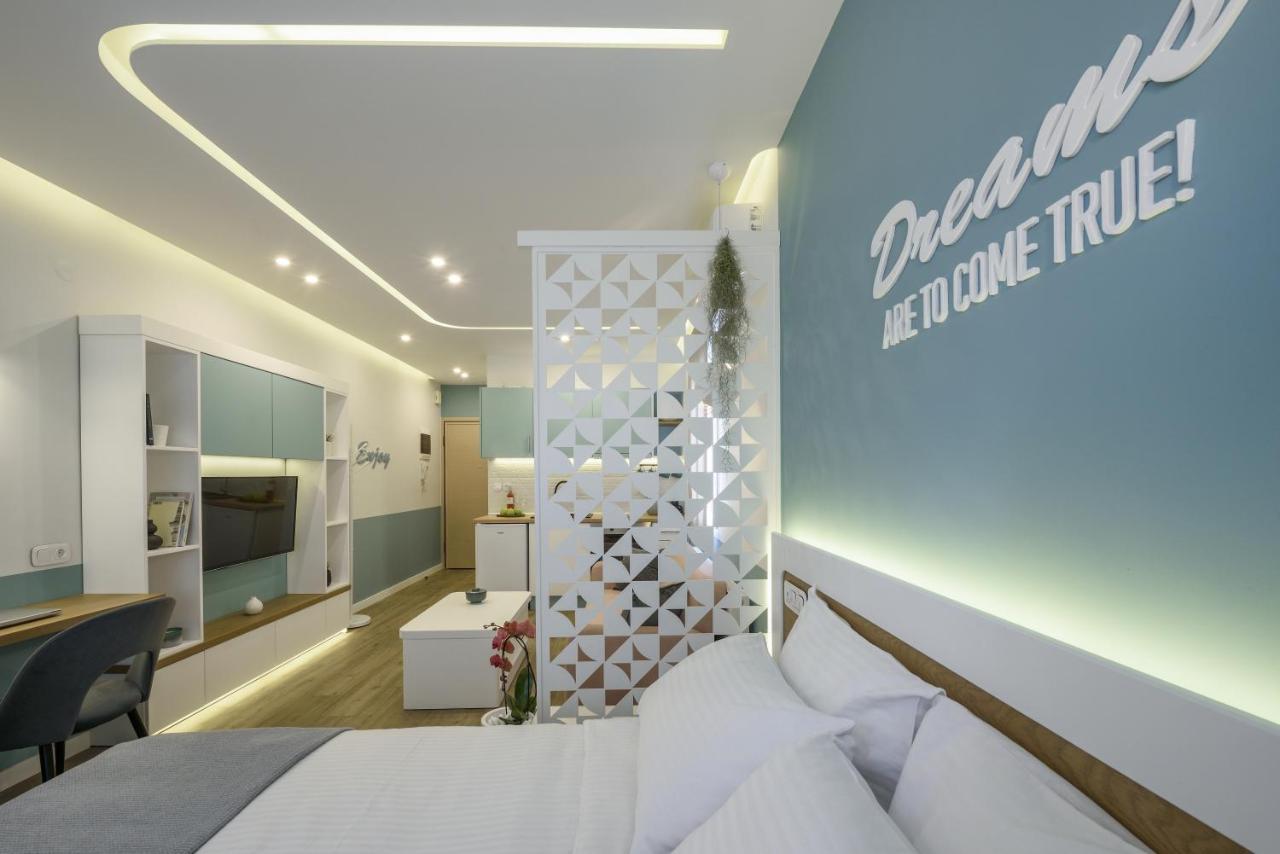 Τhe Half Root Suite In The Heart Of City Center Selanik Dış mekan fotoğraf