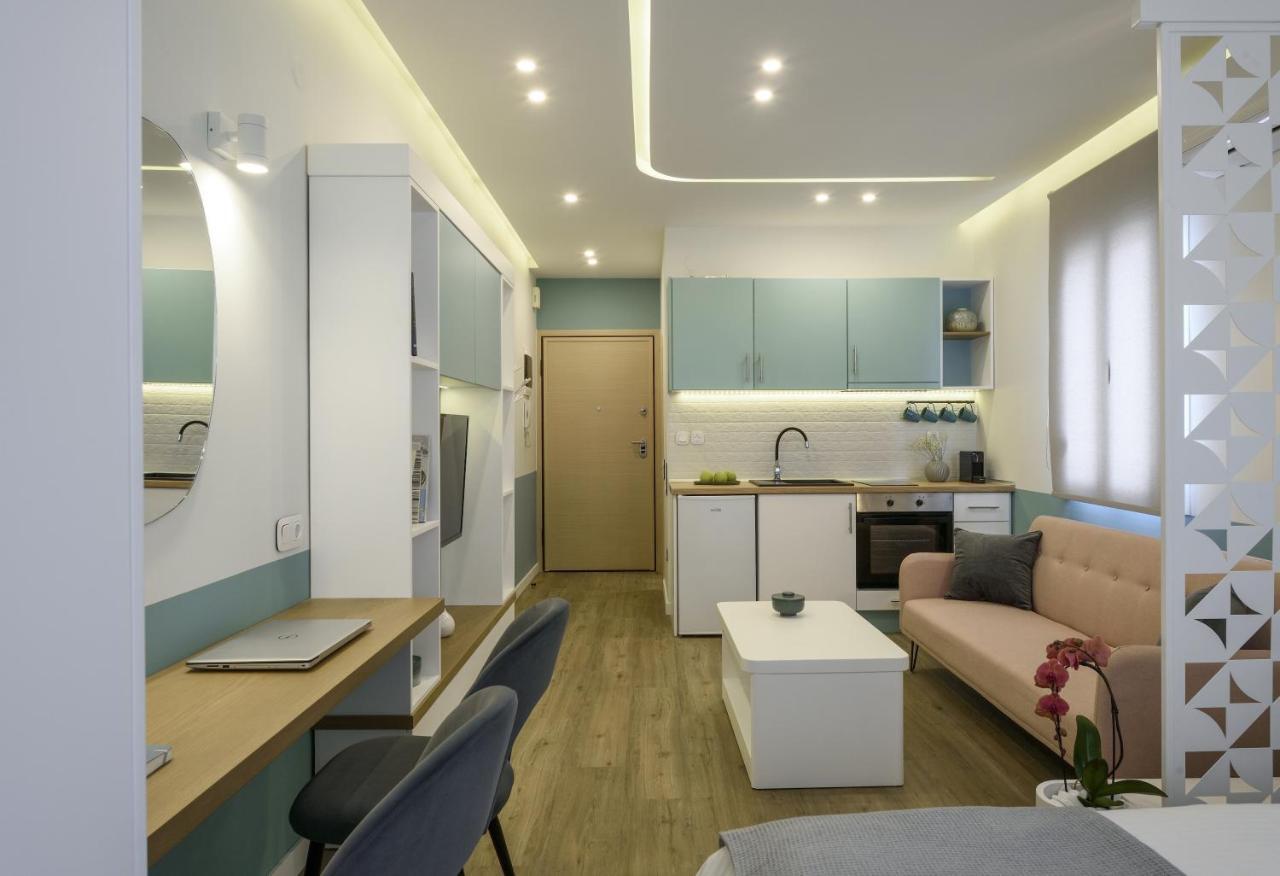 Τhe Half Root Suite In The Heart Of City Center Selanik Dış mekan fotoğraf